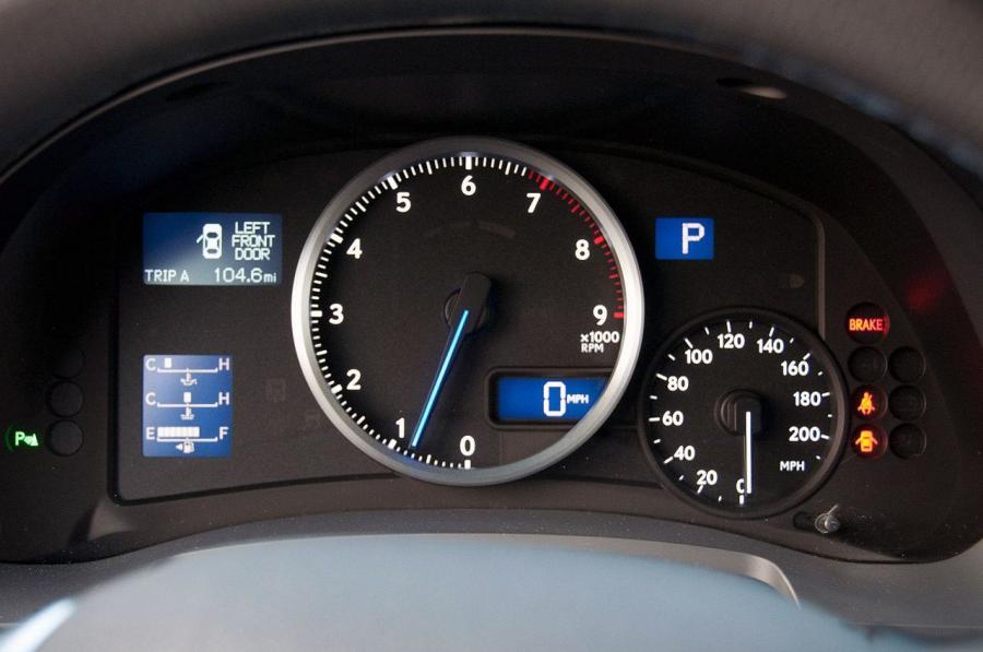  Lexus IS-F 2008 года  (фото 351 из 376)